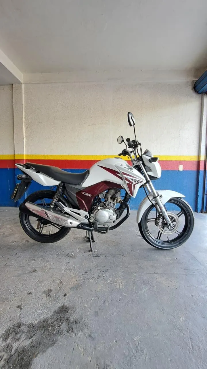 HONDA CG 150 TITAN LATERAL DIREITA